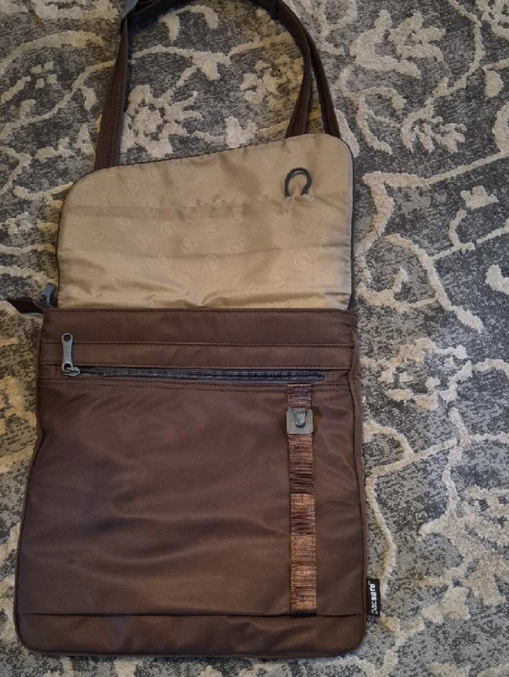 WOMEN'S Pacsafe‎ Brown Shoulder Crossbody Bag